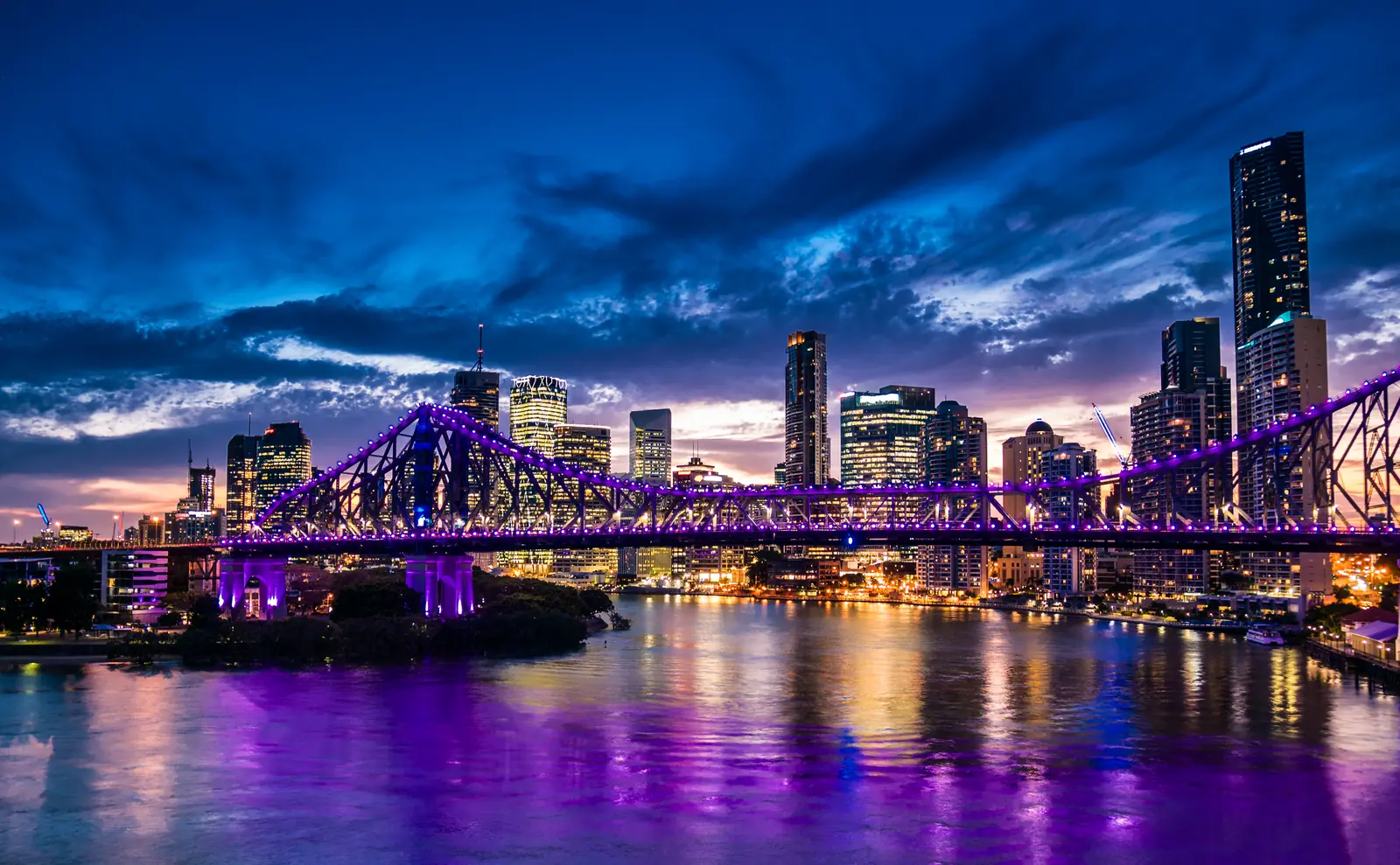 Brisbane gece panoraması