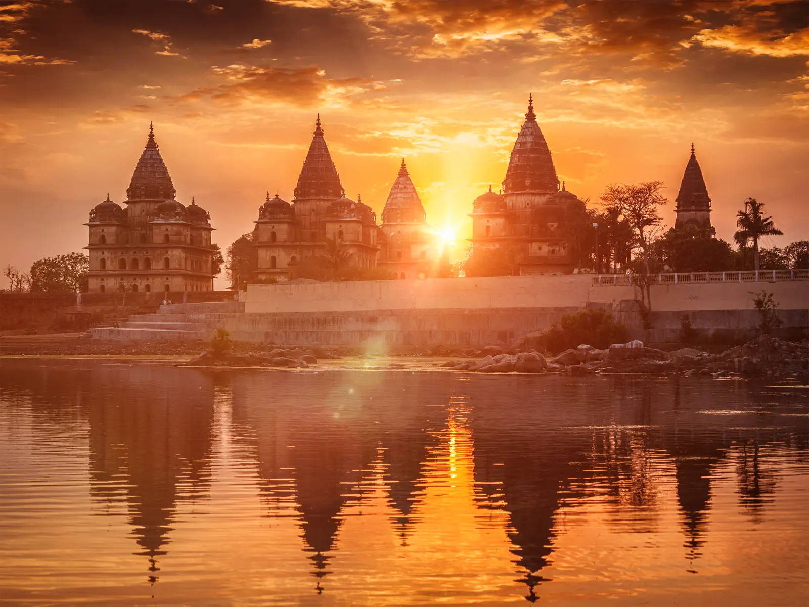 Orchha anıt mezarları, Madhya Pradesh